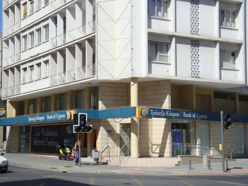 bank of cyprus makariou branch limassol